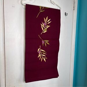Split.P embroidered olive plant table runner